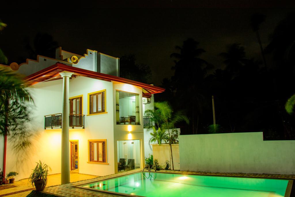 गेस्ट हाउस White Hikkaduwa